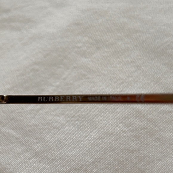 Burberry Sunglasses - Picture 6 of 8